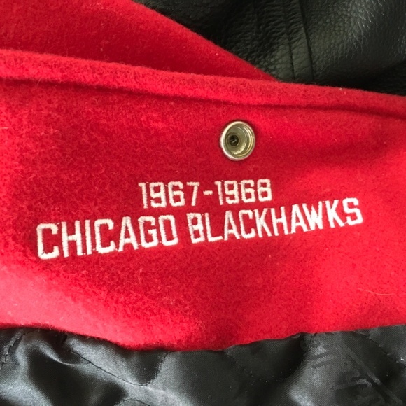 Mitchell & Ness Vintage Chicago Blackhawks varsity - Picture 4 of 5